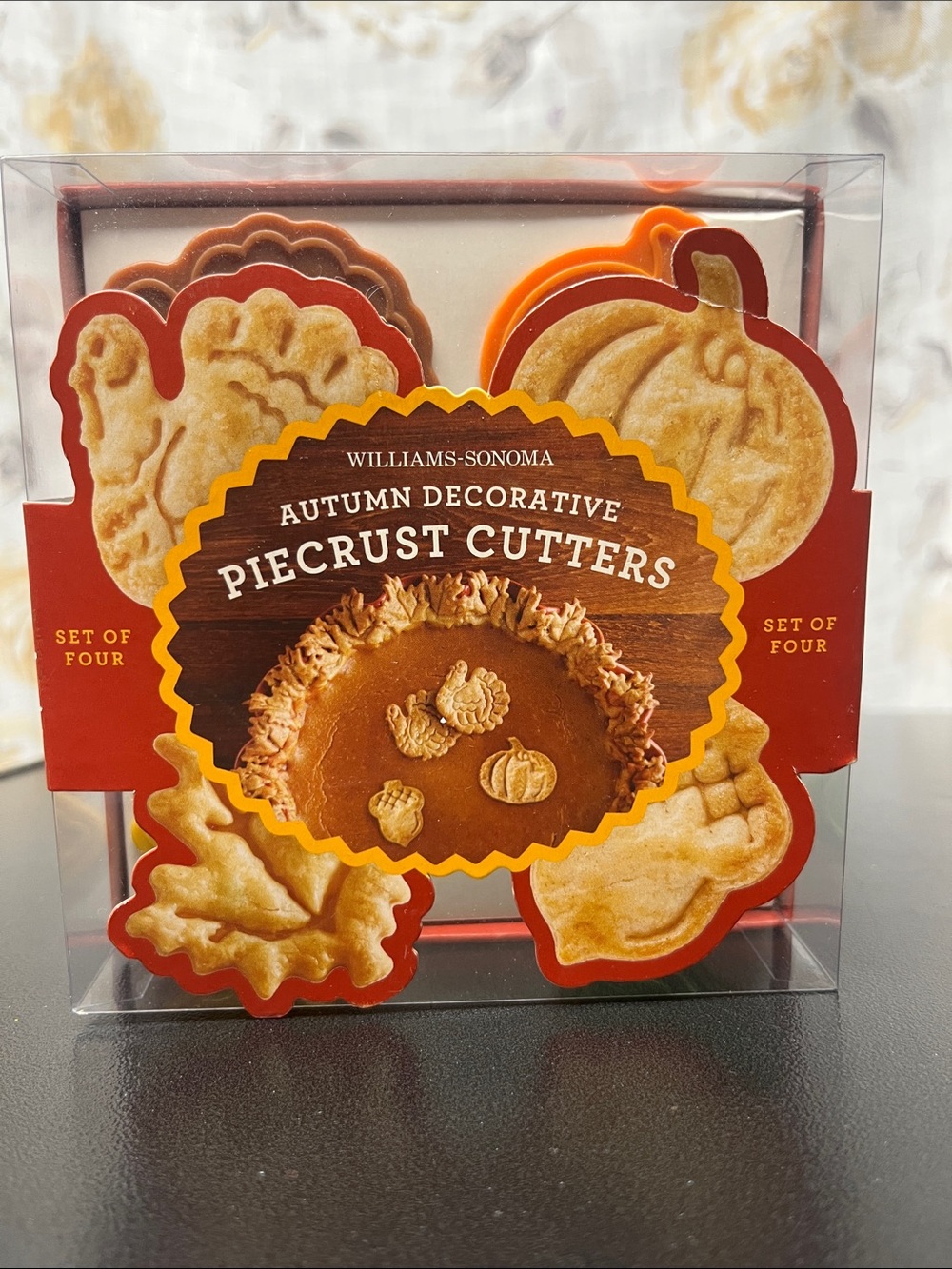 Williams-Sonoma Autumn Decorative Piecrust Cutters Acorn, Turkey, Pumpkin, Maple